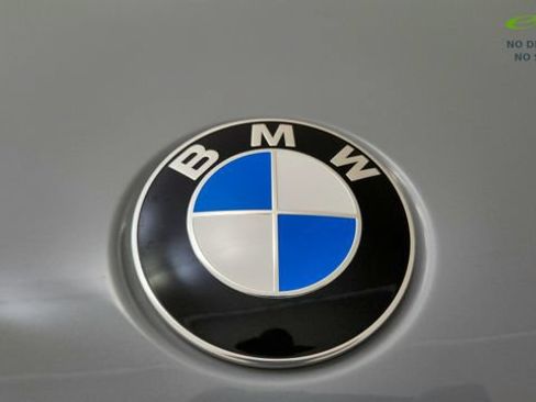 Used 2024 BMW X7 xDrive40i w/ M Sport Package AWD/4WD image 31