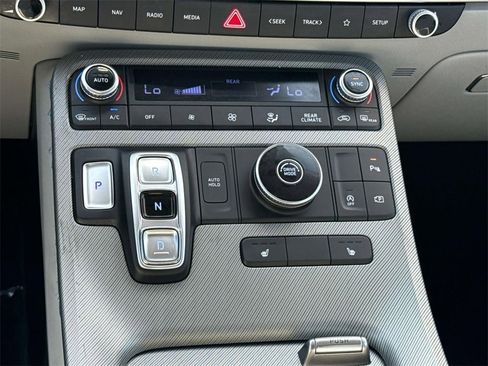 Used 2024 Hyundai Palisade SEL image 17