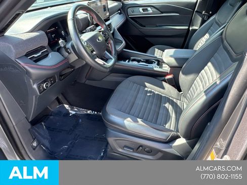 Used 2025 Ford Explorer ST-Line AWD/4WD image 11