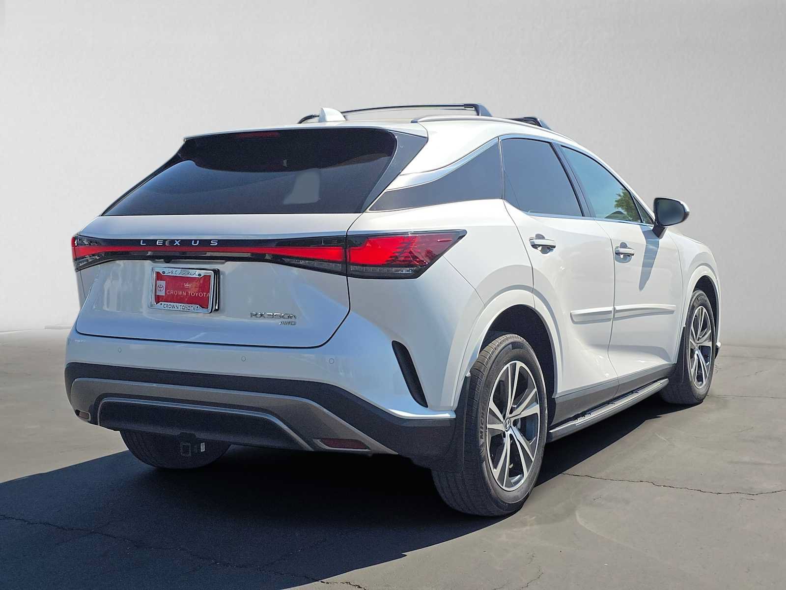 Used 2024 Lexus RX 350h w/ Convenience Package AWD/4WD image 3