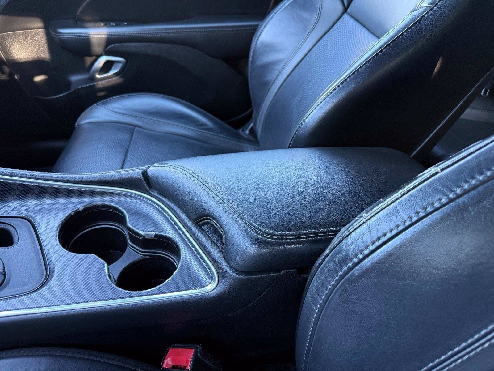 Used 2016 Dodge Challenger SXT Plus RWD image 35