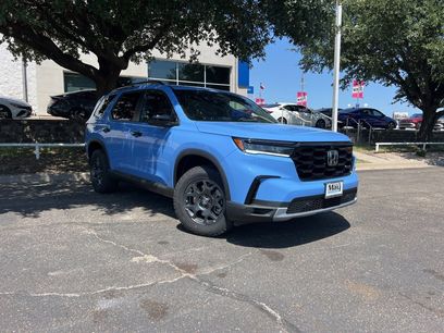 New 2025 Honda Pilot TrailSport