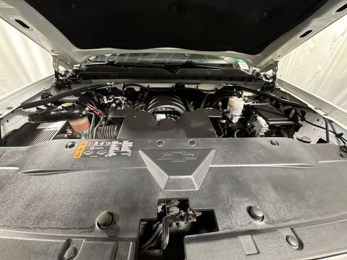 Used 2019 Chevrolet Silverado 1500 LT w/ All Star Edition image 31