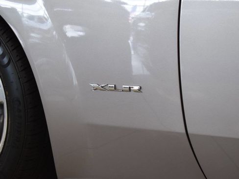 Used 2005 Cadillac XLR RWD image 28