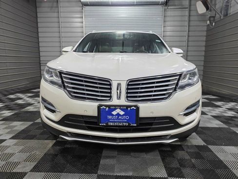 Used 2017 Lincoln MKC Reserve image 3