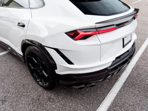 Used 2024 Lamborghini Urus Performante image 11