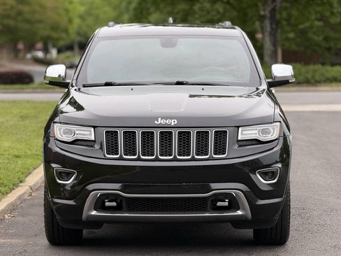 Used 2015 Jeep Grand Cherokee Overland RWD image 4