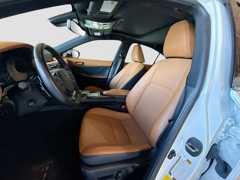 Used 2025 Lexus IS 300 w/ Premium Package RWD image 23