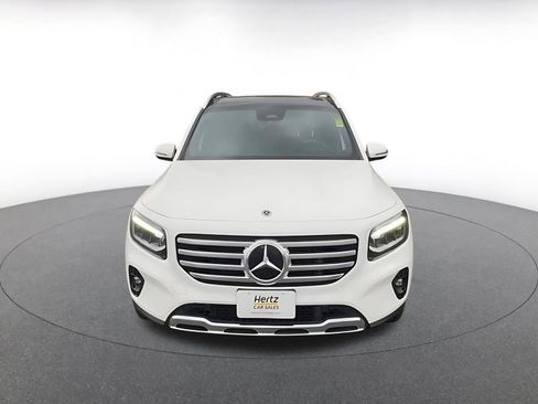 Used 2025 Mercedes-Benz GLB 250 4MATIC image 4