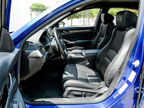 Used 2021 Honda Accord Sport image 4