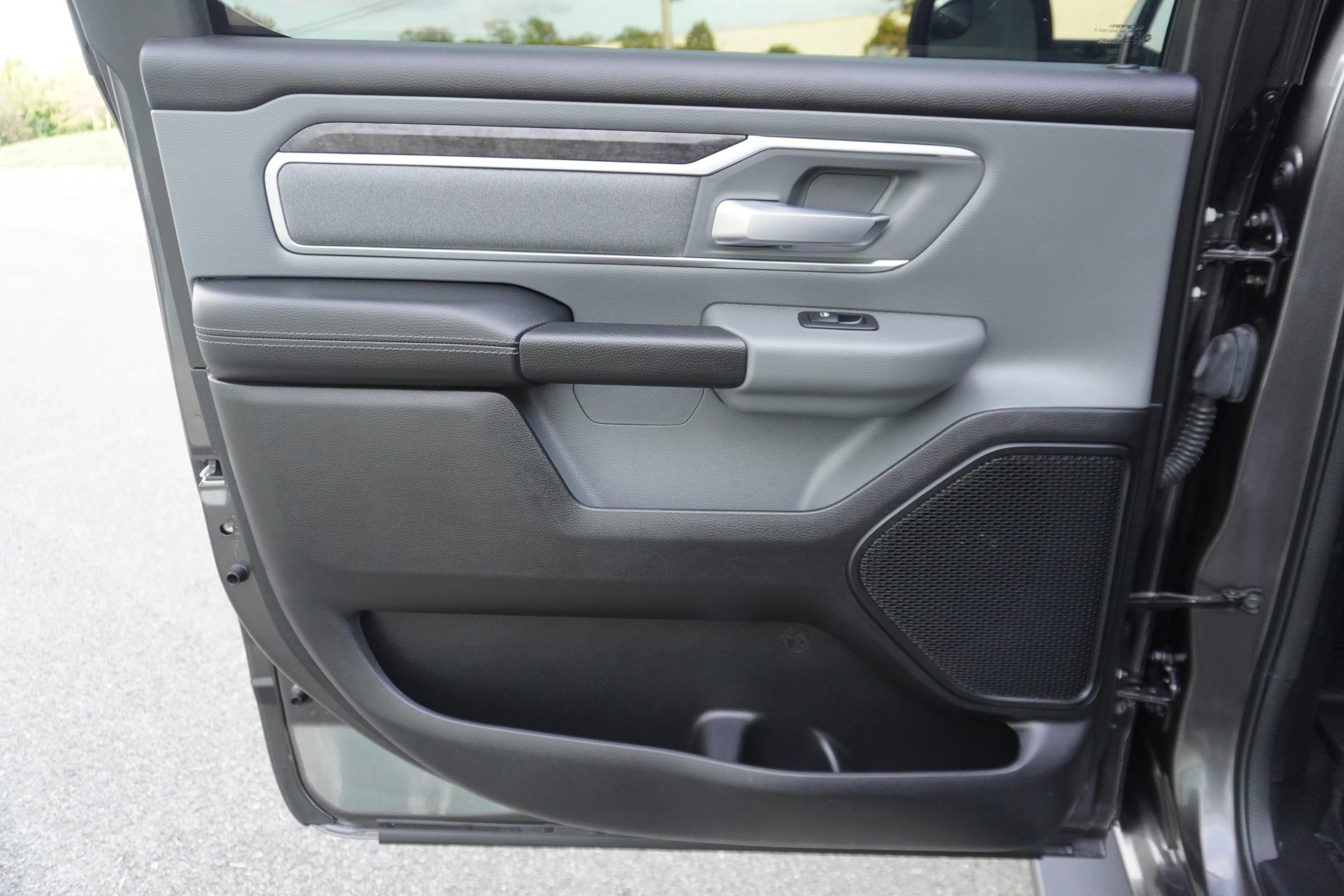 Used 2021 RAM 1500 Big Horn AWD/4WD image 14
