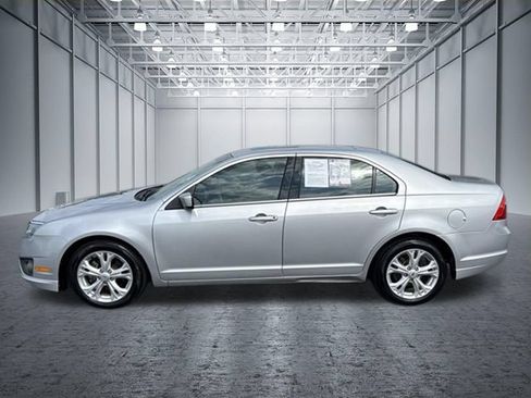 Used 2012 Ford Fusion SE FWD image 2