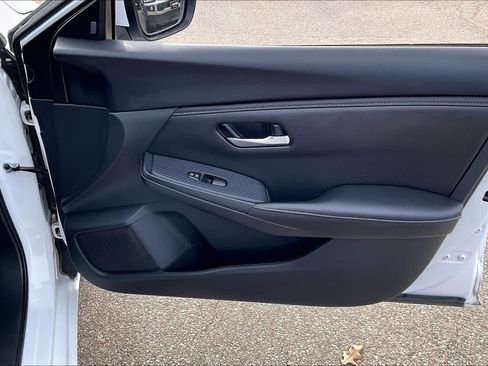 Used 2024 Nissan Sentra SV image 22