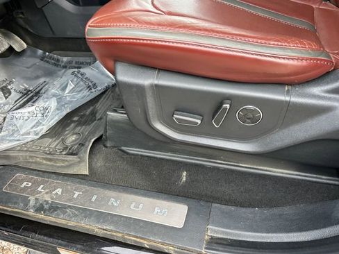 Used 2022 Ford F450 Platinum w/ FX4 Off-Road Package image 10