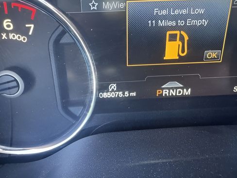 Used 2018 Ford F150 Platinum w/ Technology Package AWD/4WD image 12