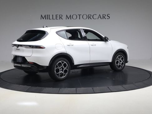 Used 2025 Alfa Romeo Tonale image 8