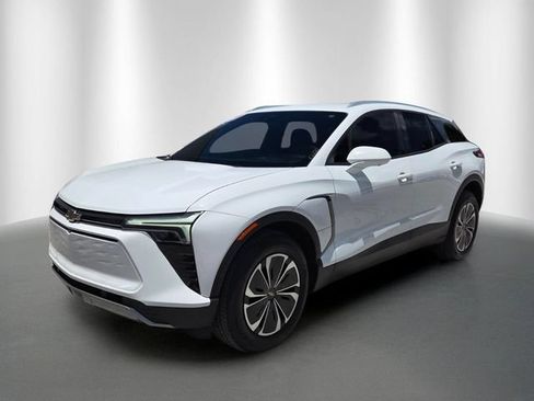 Used 2024 Chevrolet Blazer EV LT AWD/4WD image 2