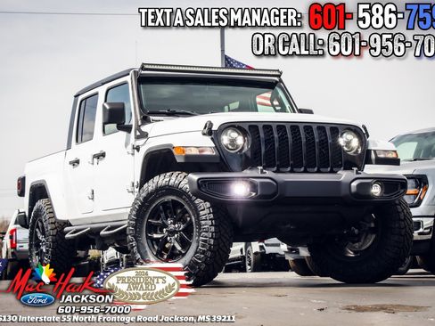 Used 2022 Jeep Gladiator Sport image 1