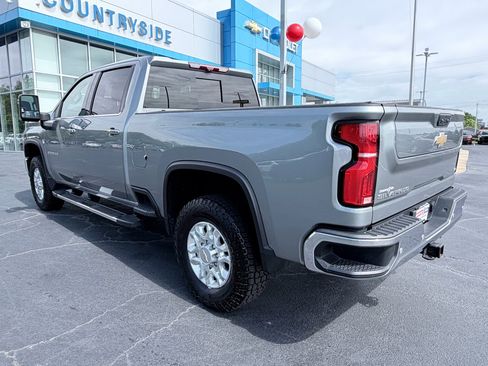 Used 2024 Chevrolet Silverado 2500 LTZ w/ LTZ Plus Package AWD/4WD image 7