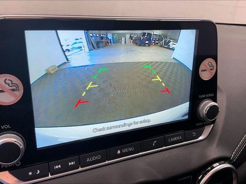 Certified 2024 Nissan Sentra SV image 21