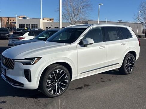 New 2026 Volvo XC90 B6 Plus w/ Protection Package Premier AWD/4WD image 9