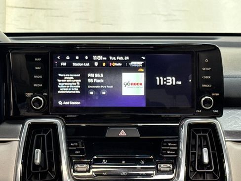 Certified 2023 Kia Sorento SX image 21