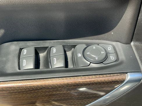 Used 2022 Chevrolet Silverado 1500 LT RWD image 24