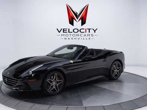 Used 2017 Ferrari California T RWD image 10