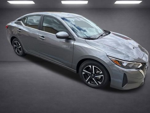 Used 2024 Nissan Sentra SV FWD image 3