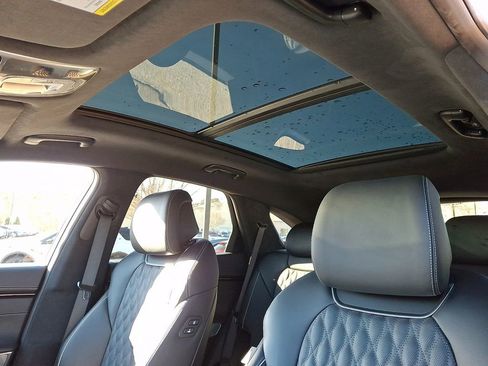 Used 2022 Genesis GV70 3.5T Sport w/ Sport Advanced Package image 15