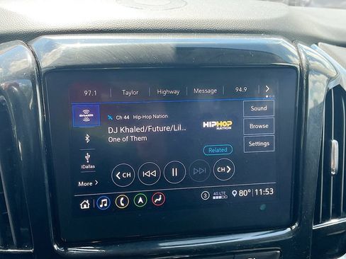Used 2021 Chevrolet Traverse LT w/ LT Premium Package FWD image 15