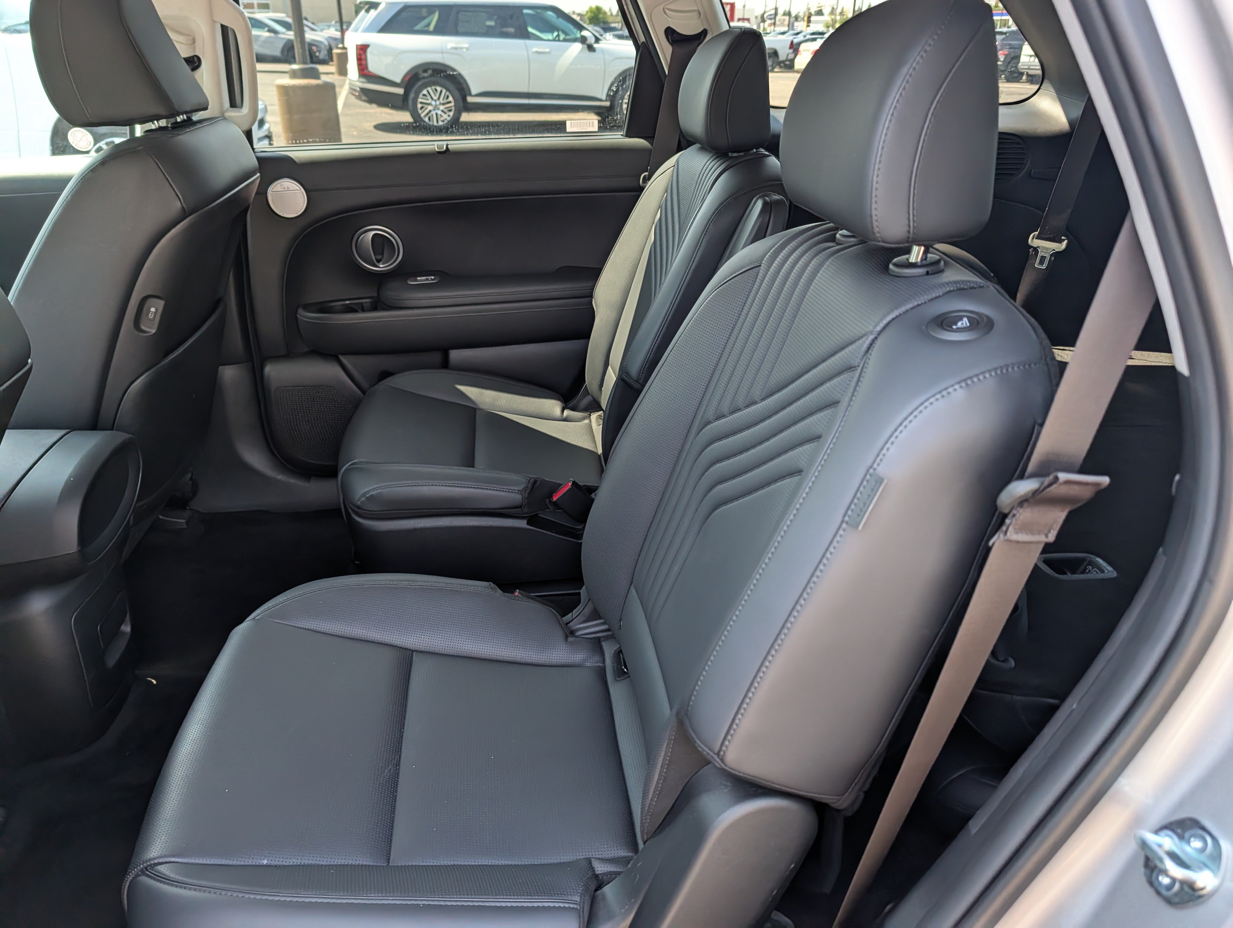 Used 2026 Hyundai Palisade SEL AWD/4WD image 12