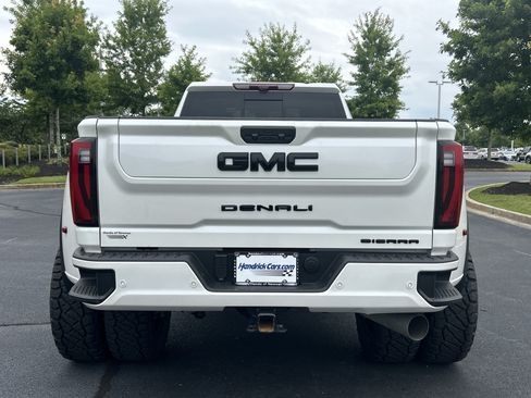 Used 2025 GMC Sierra 3500 Denali w/ Denali Reserve Package AWD/4WD image 8