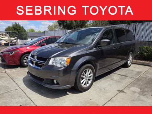 Used 2019 Dodge Grand Caravan SXT image 1