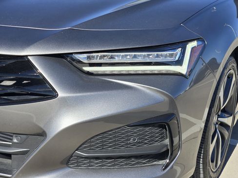 Used 2025 Acura TLX w/ Technology Package image 7