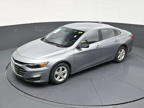 Used 2023 Chevrolet Malibu LS FWD image 12