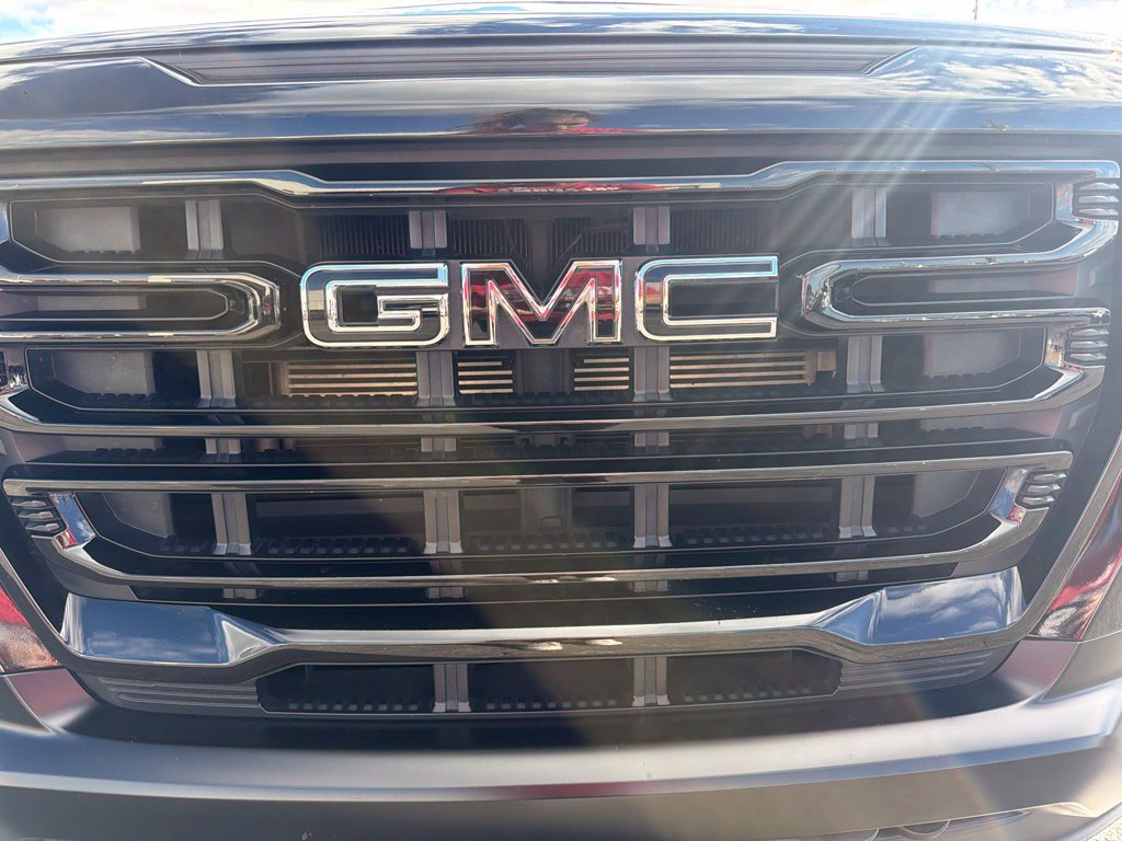 Used 2021 GMC Canyon Elevation w/ High Elevation Package RWD image 7