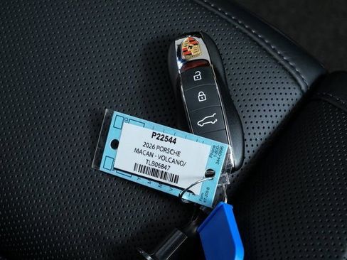 New 2026 Porsche Macan AWD image 38