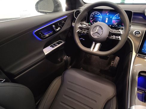 Used 2026 Mercedes-Benz GLC 300 image 27
