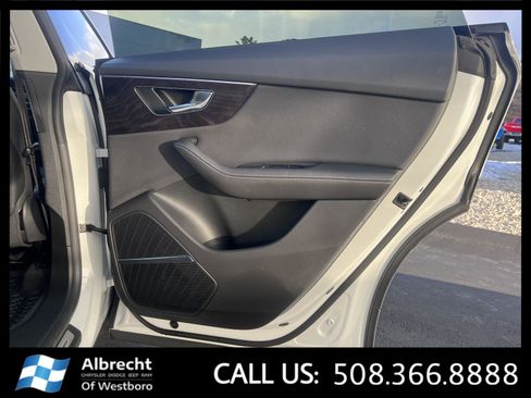 Used 2023 Audi Q8 Premium Plus w/ Premium Plus Package image 18