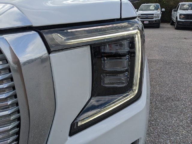 Used 2023 GMC Yukon XL Denali RWD image 10