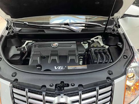 Used 2016 Cadillac SRX Luxury w/ Driver Assist Package FWD image 33