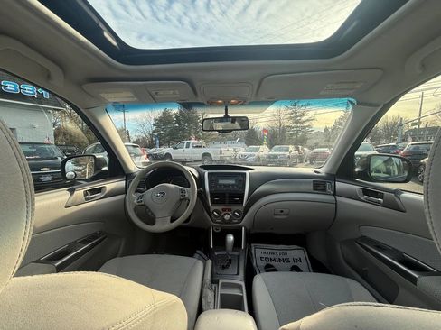Used 2011 Subaru Forester 2.5X Premium w/ All-Weather Pkg image 15