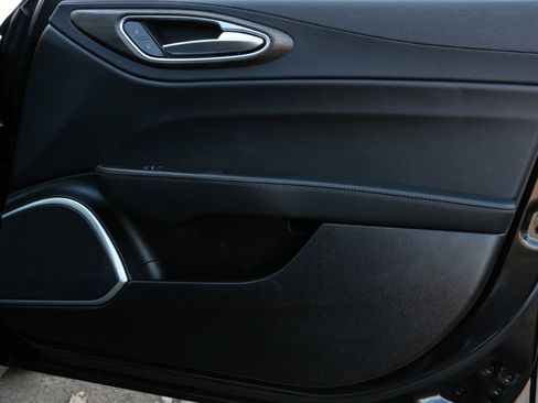 Used 2021 Alfa Romeo Giulia Ti w/ Nero Edizione image 47