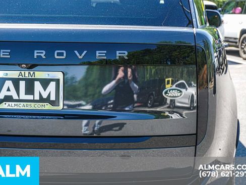 Used 2023 Land Rover Range Rover SE image 13