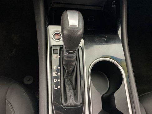 Used 2024 Nissan Altima 2.5 SV FWD image 27