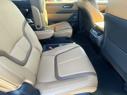 New 2026 Nissan Armada SL image 11