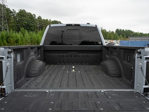 Used 2024 Ford F250 Platinum AWD/4WD image 6
