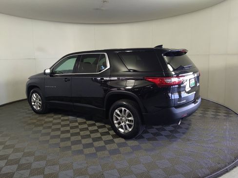 Used 2019 Chevrolet Traverse LS FWD image 3
