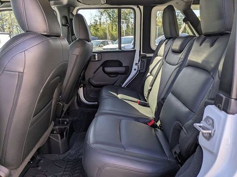 Used 2020 Jeep Wrangler Unlimited Sport image 12